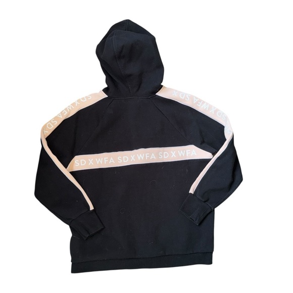 Sarah's Day‎ X White Fox I'm Busy Sweatshirt in black and light pink size medium - Picture 7 of 7